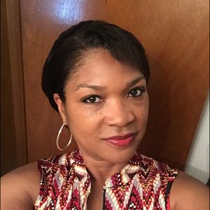 Meet your Posher, Helen